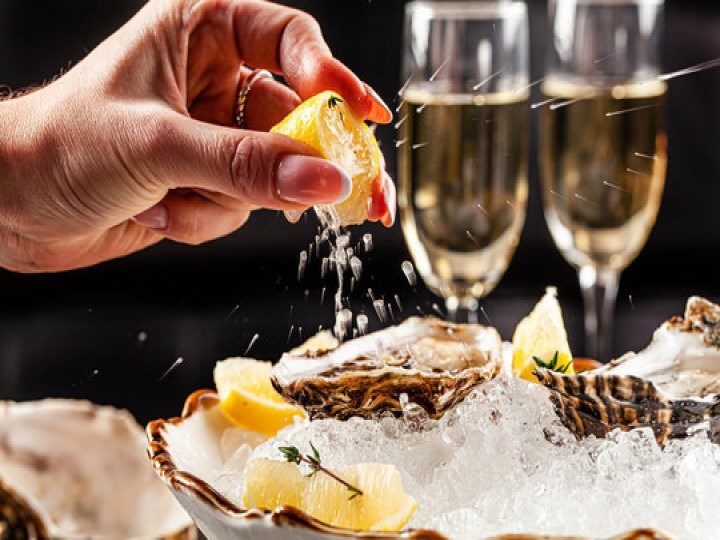 Oyster and Champagne Night 